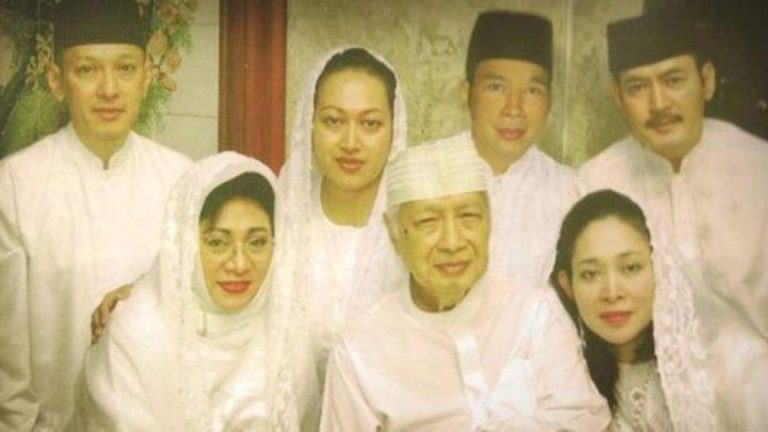 Mengapa Soeharto dan Keturunannya Disebut Keluarga Cendana